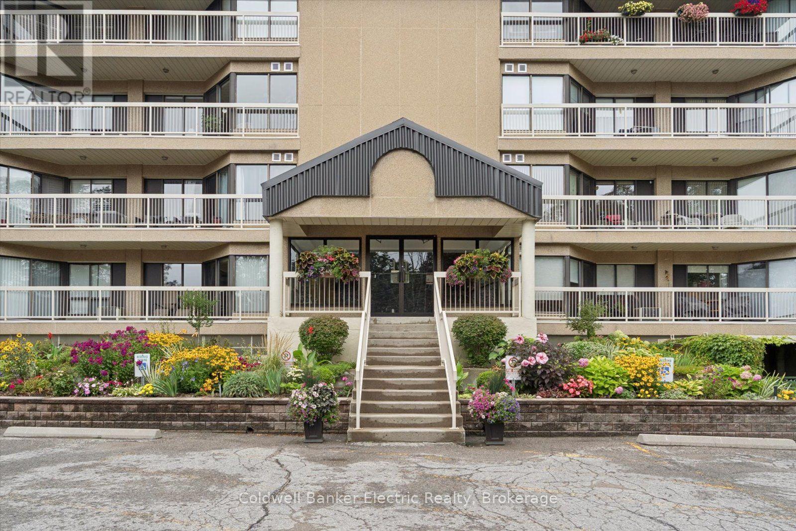 #206 40 AUBURN STREET - Image 43