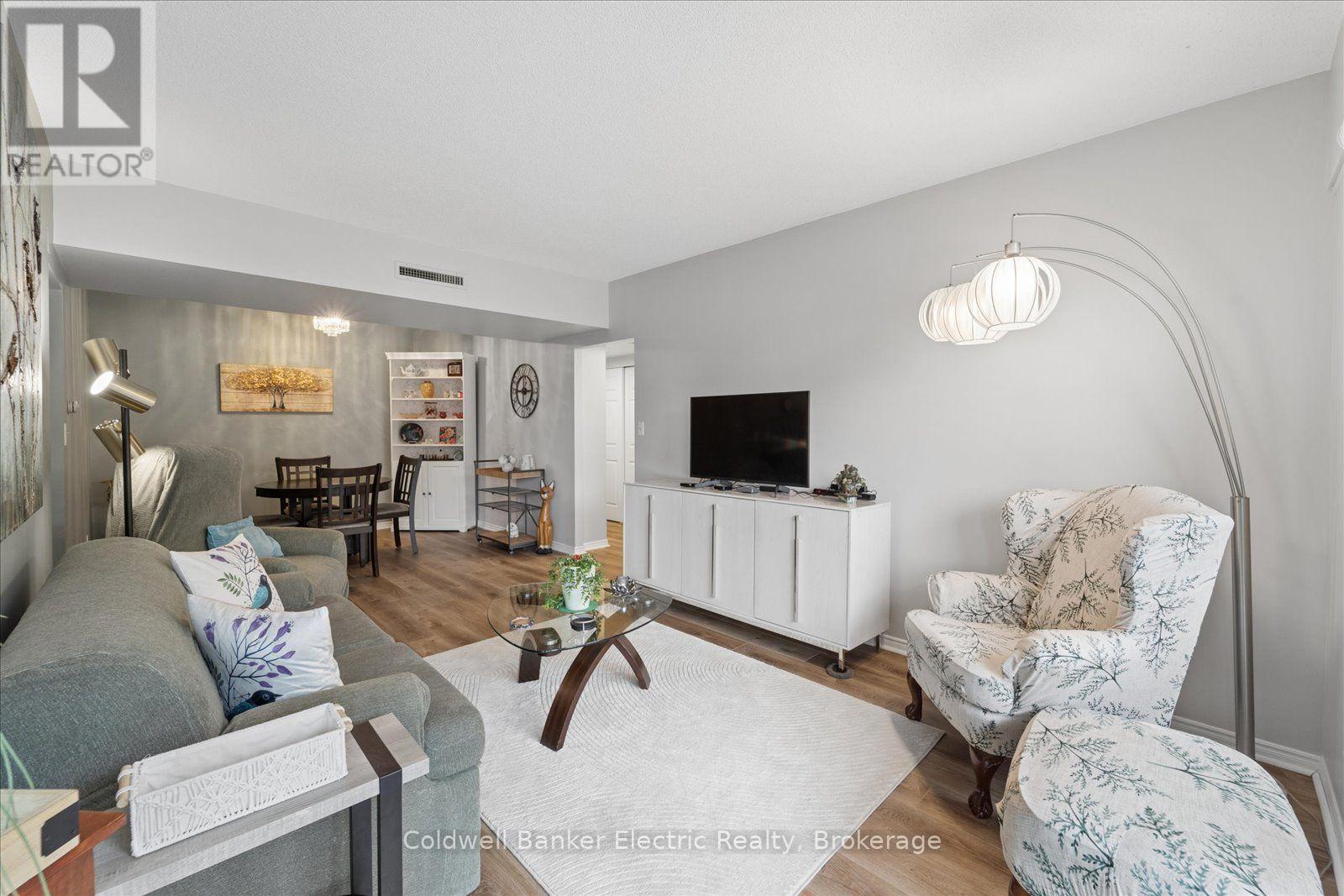 #206 40 AUBURN STREET - Image 8
