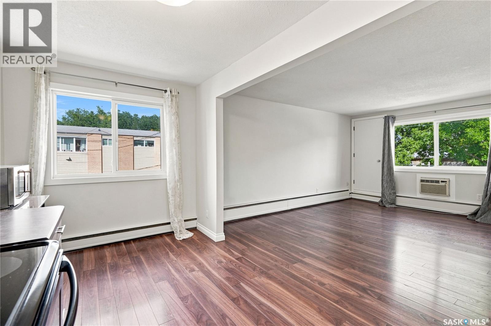 #22 2157 Rae STREET - Image 18