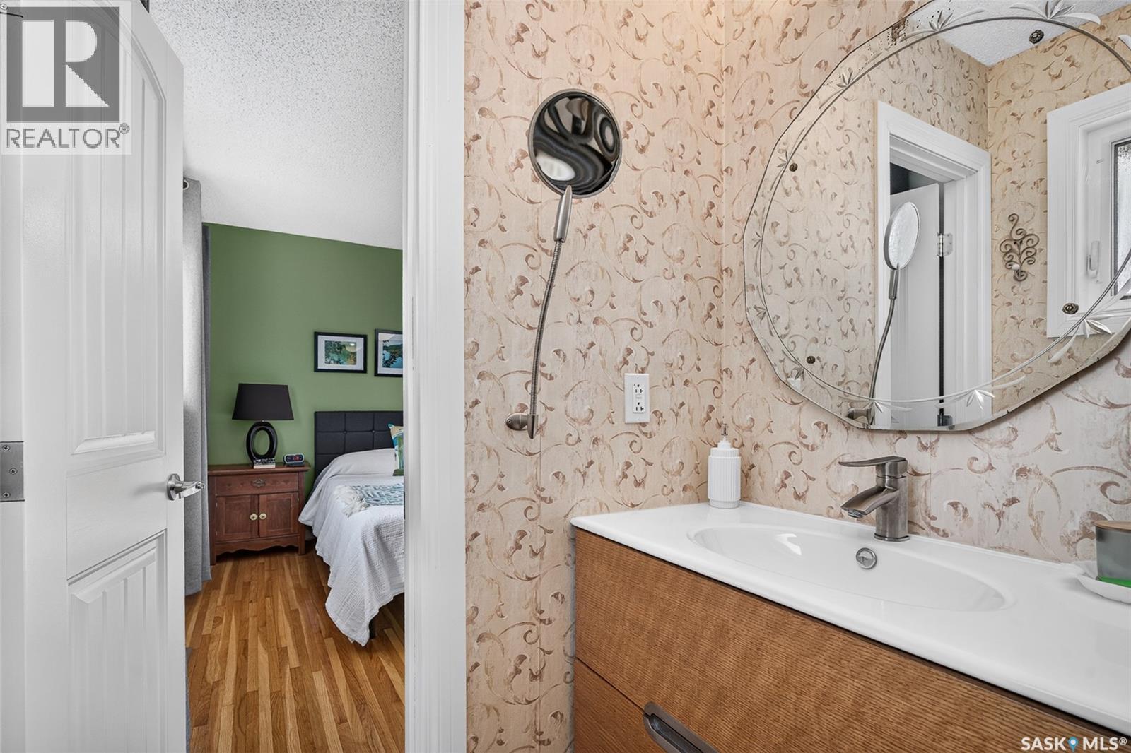 1026 James STREET - Image 42