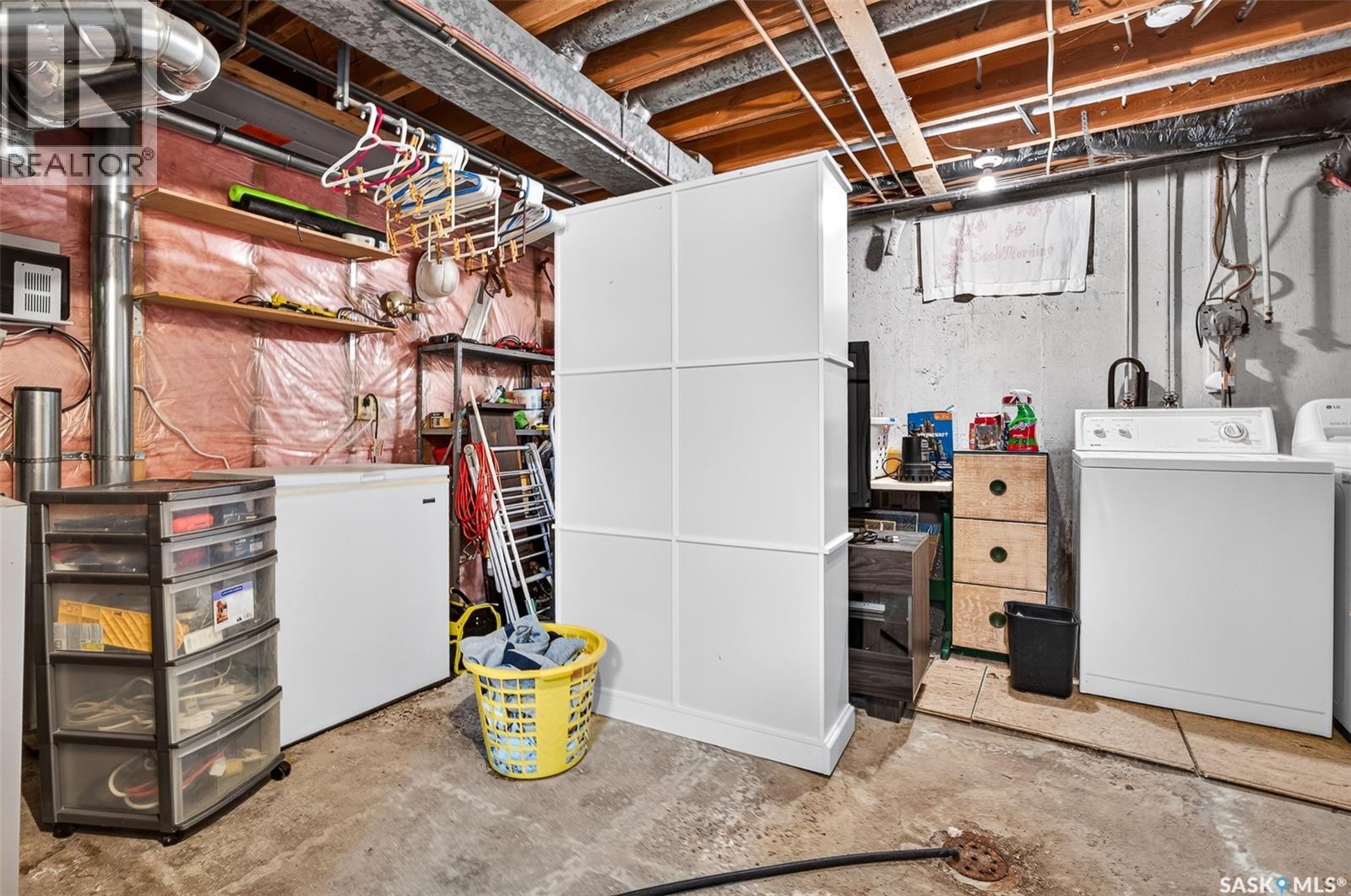 1026 James STREET - Image 61
