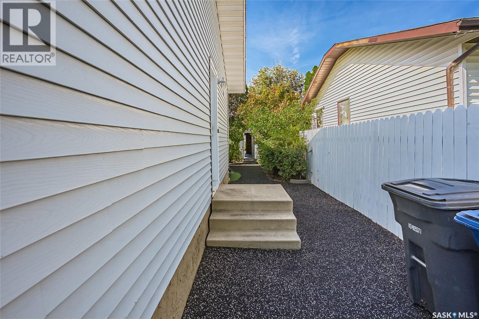 742 Klassen BAY, Martensville — photo 36