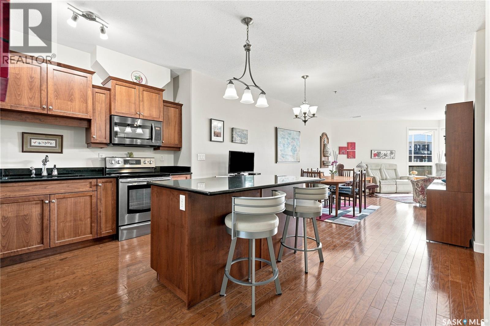 311 401 Cartwright STREET, Saskatoon, Saskatchewan, S7T0B3, Saskatoon, Saskatchewan — photo 4 of 5