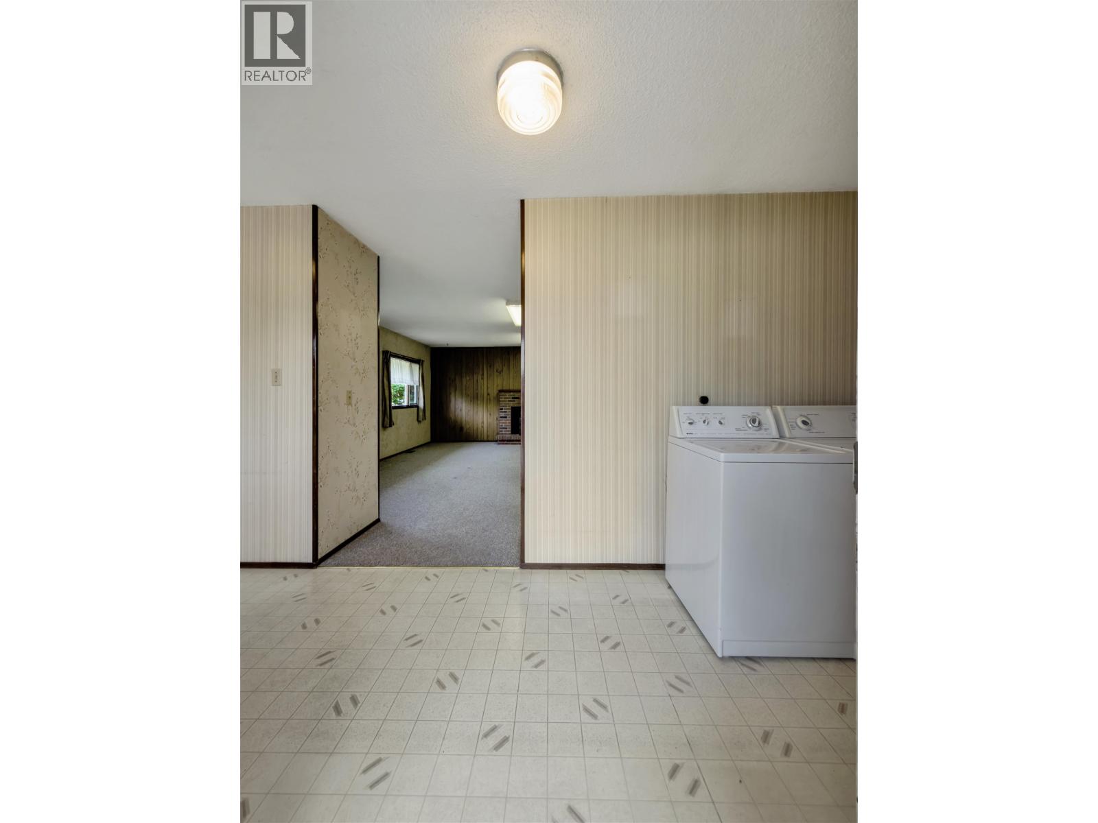 384 WESTERN AVENUE - Image 18
