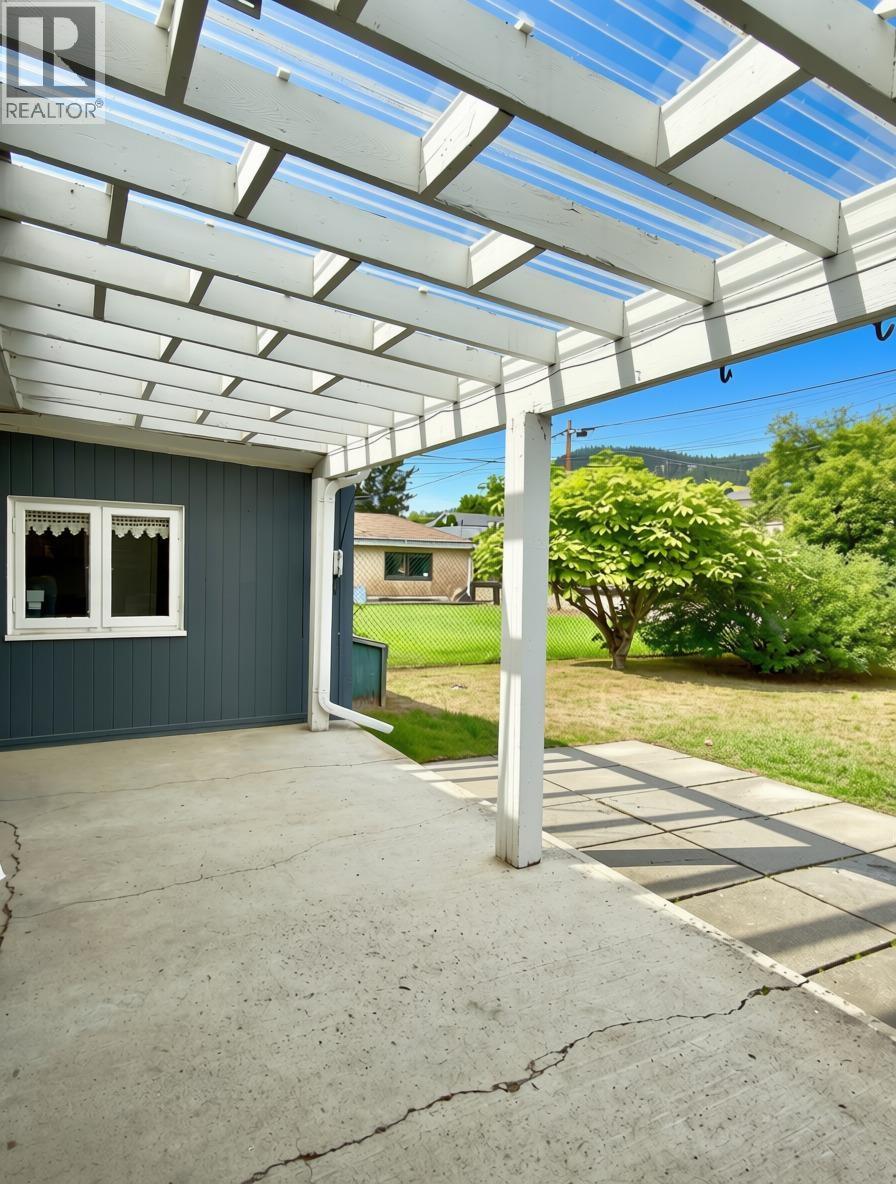 384 WESTERN AVENUE - 8