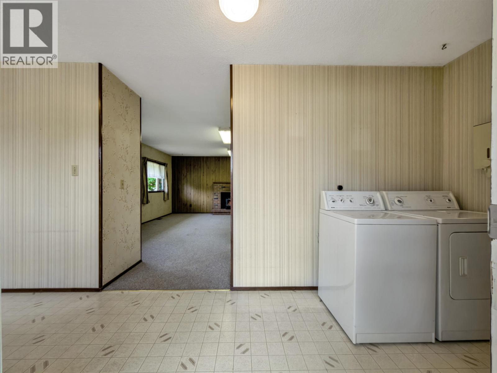 384 WESTERN AVENUE - 19