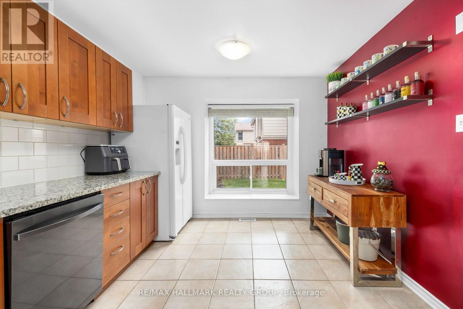 #31 840 CAHILL DRIVE W - Image 8