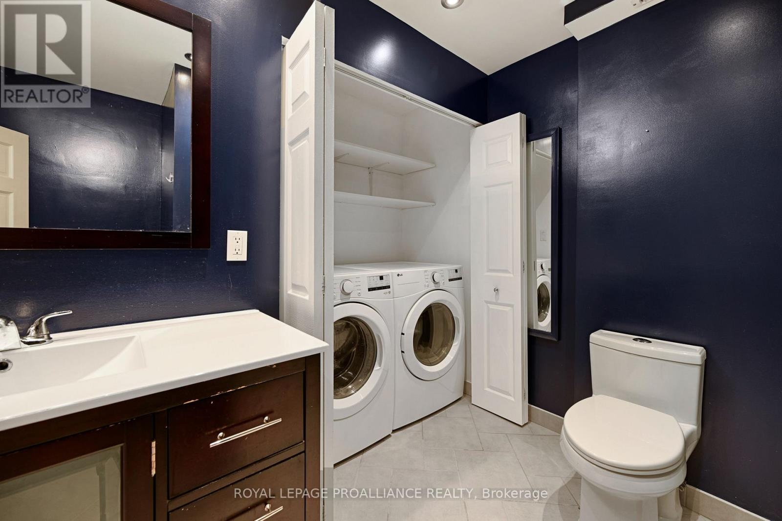 372 KING STREET W - Image 15