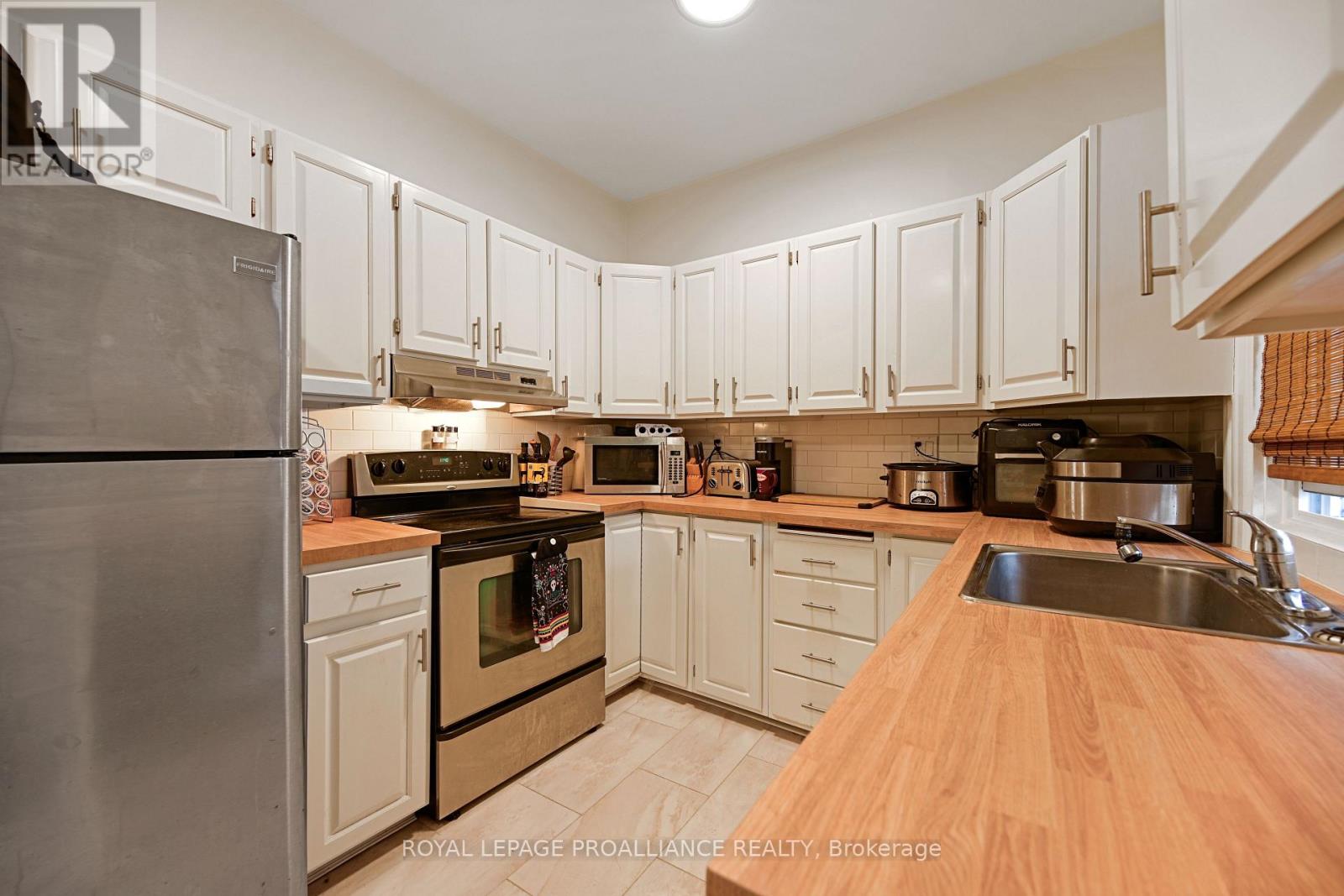 372 KING STREET W - Image 27