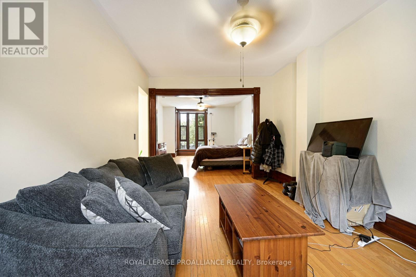 372 KING STREET W - Image 30