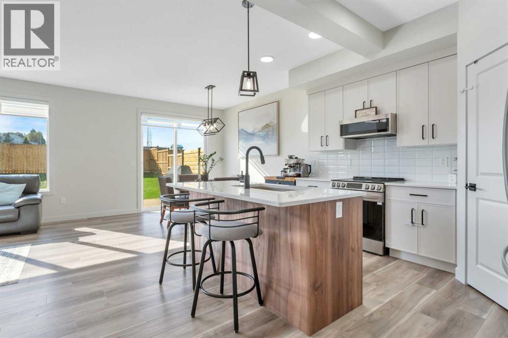 Listing photo – 103 Crestview Boulevard, Sylvan Lake