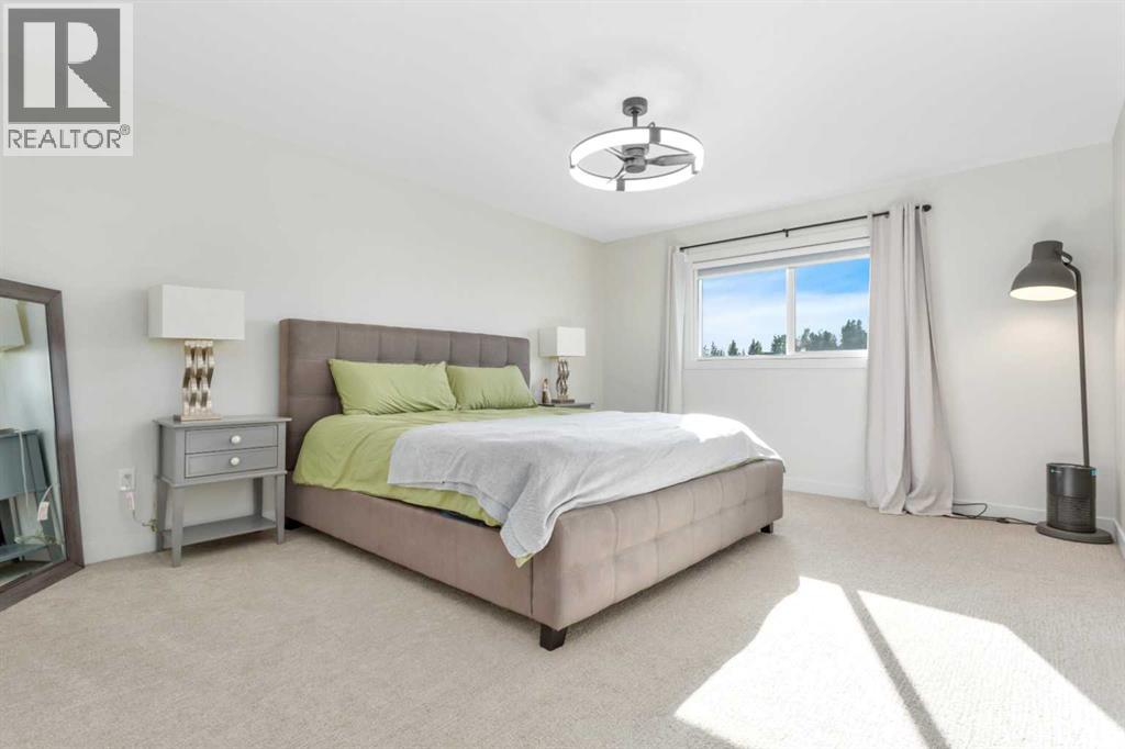 Listing photo – 103 Crestview Boulevard, Sylvan Lake