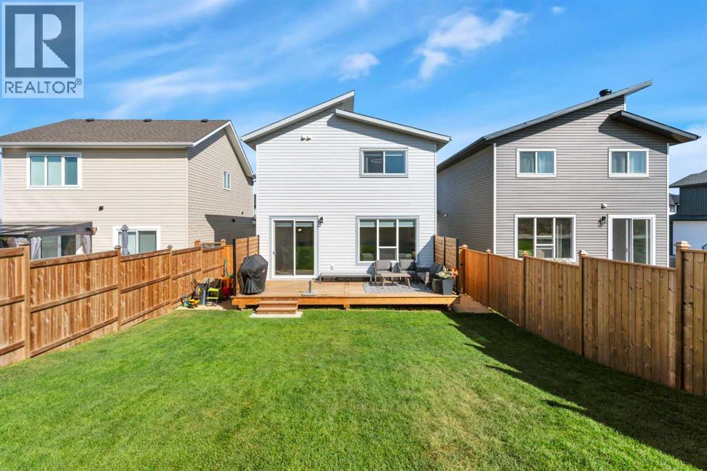 Listing photo – 103 Crestview Boulevard, Sylvan Lake