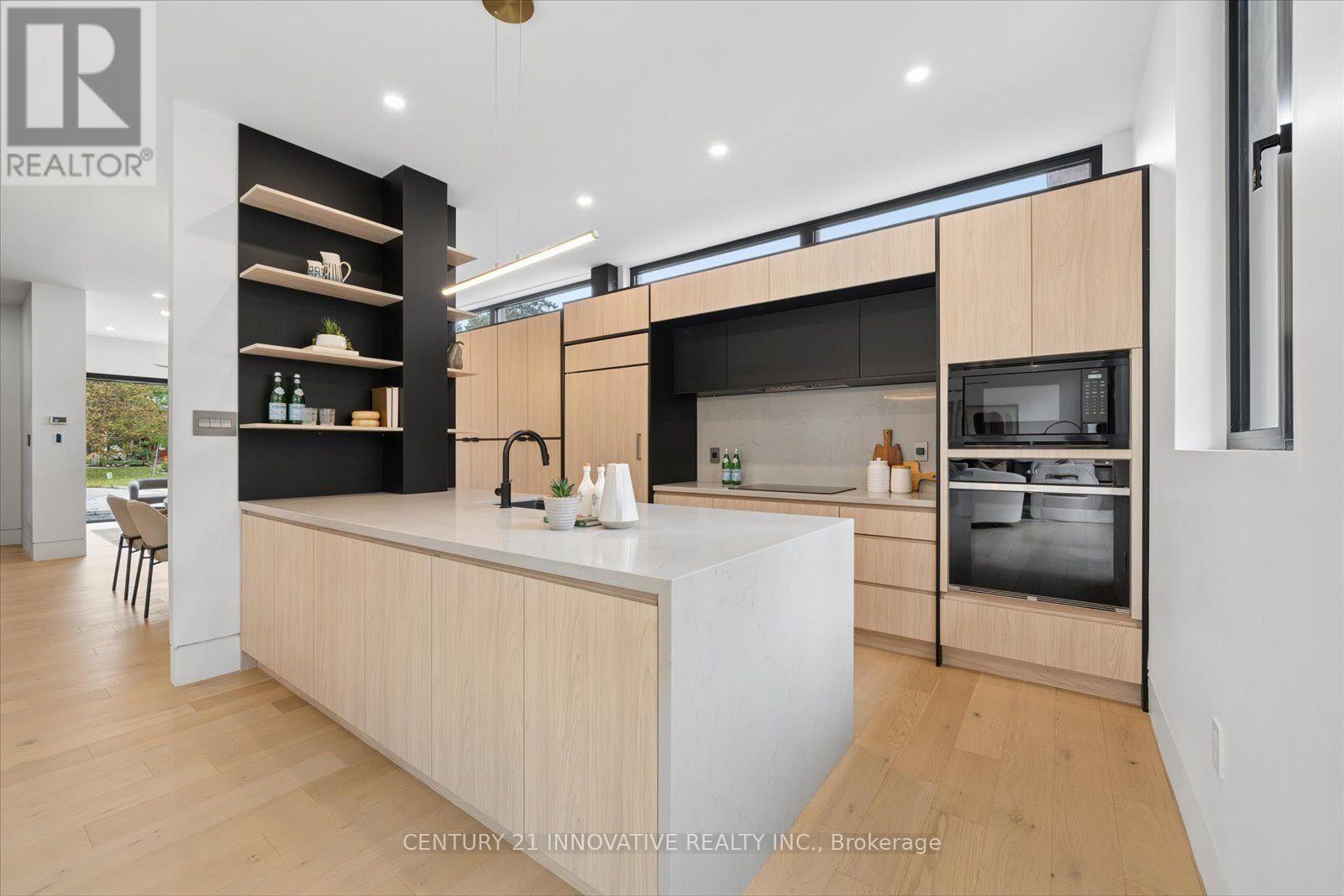 10 HAIDA COURT - 13