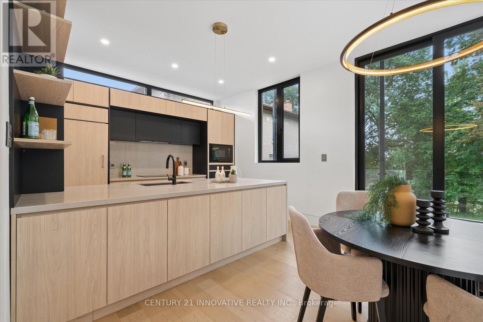 10 HAIDA COURT - 16