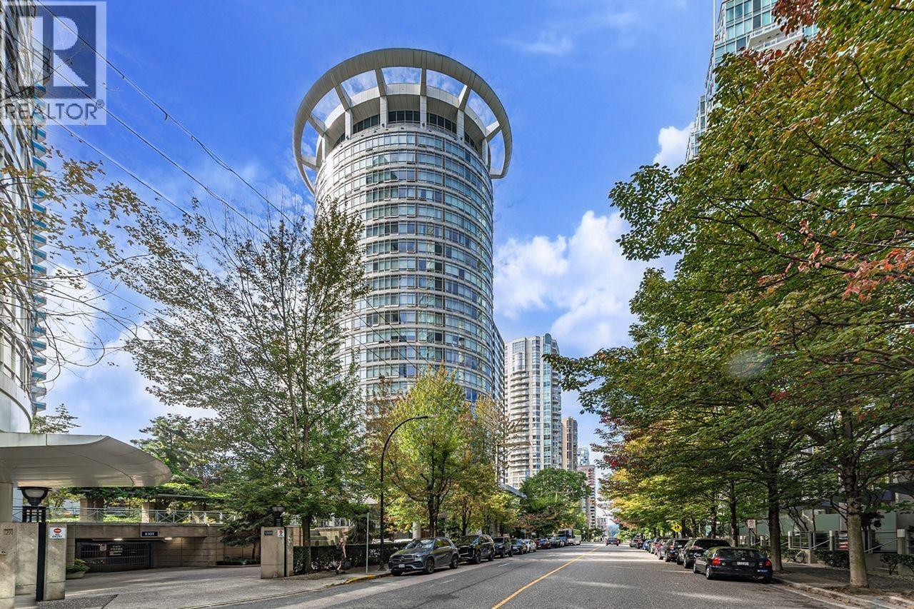 1203 1288 ALBERNI STREET