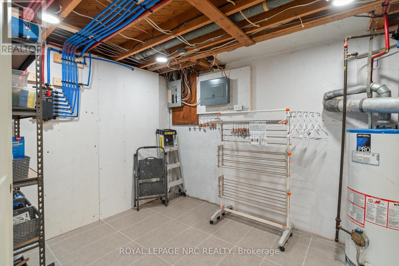161 CATHERINE STREET - 33