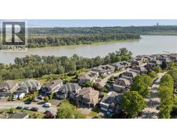 2594 Palisade Crescent, Port Coquitlam, BC V3C6B2 Photo 11