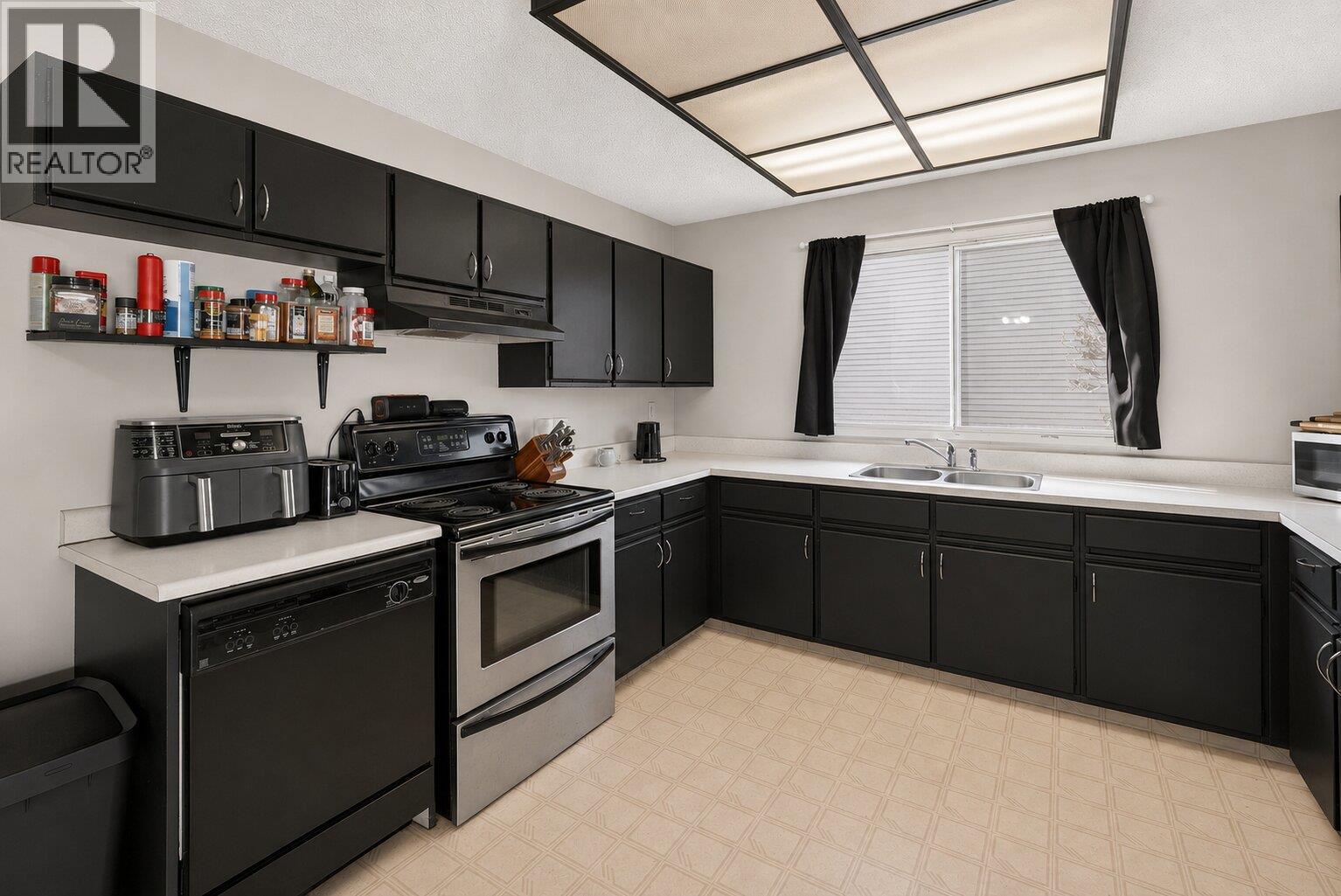 290 Pearson Road, Kelowna