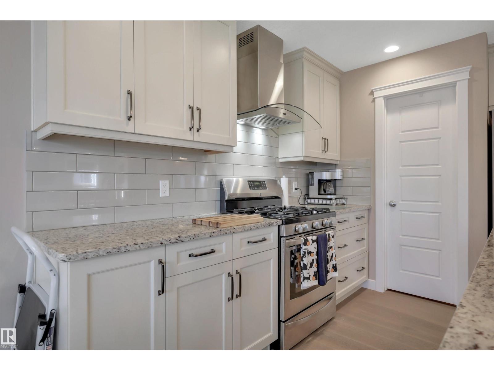 34 Southbridge Cres - 15