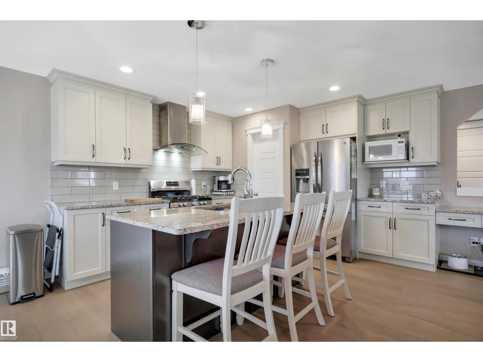 34 Southbridge Cres - 16