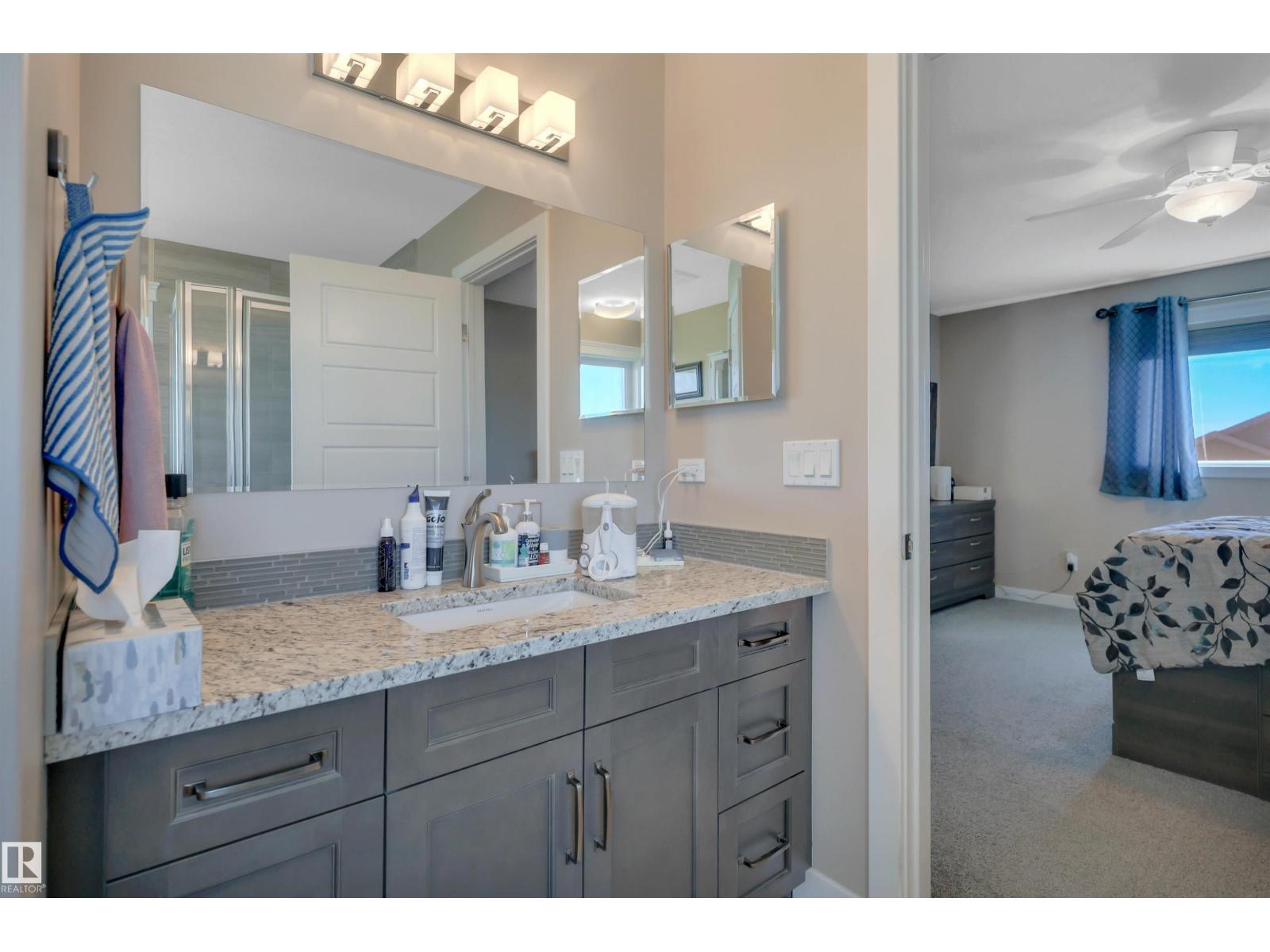 34 Southbridge Cres - 32