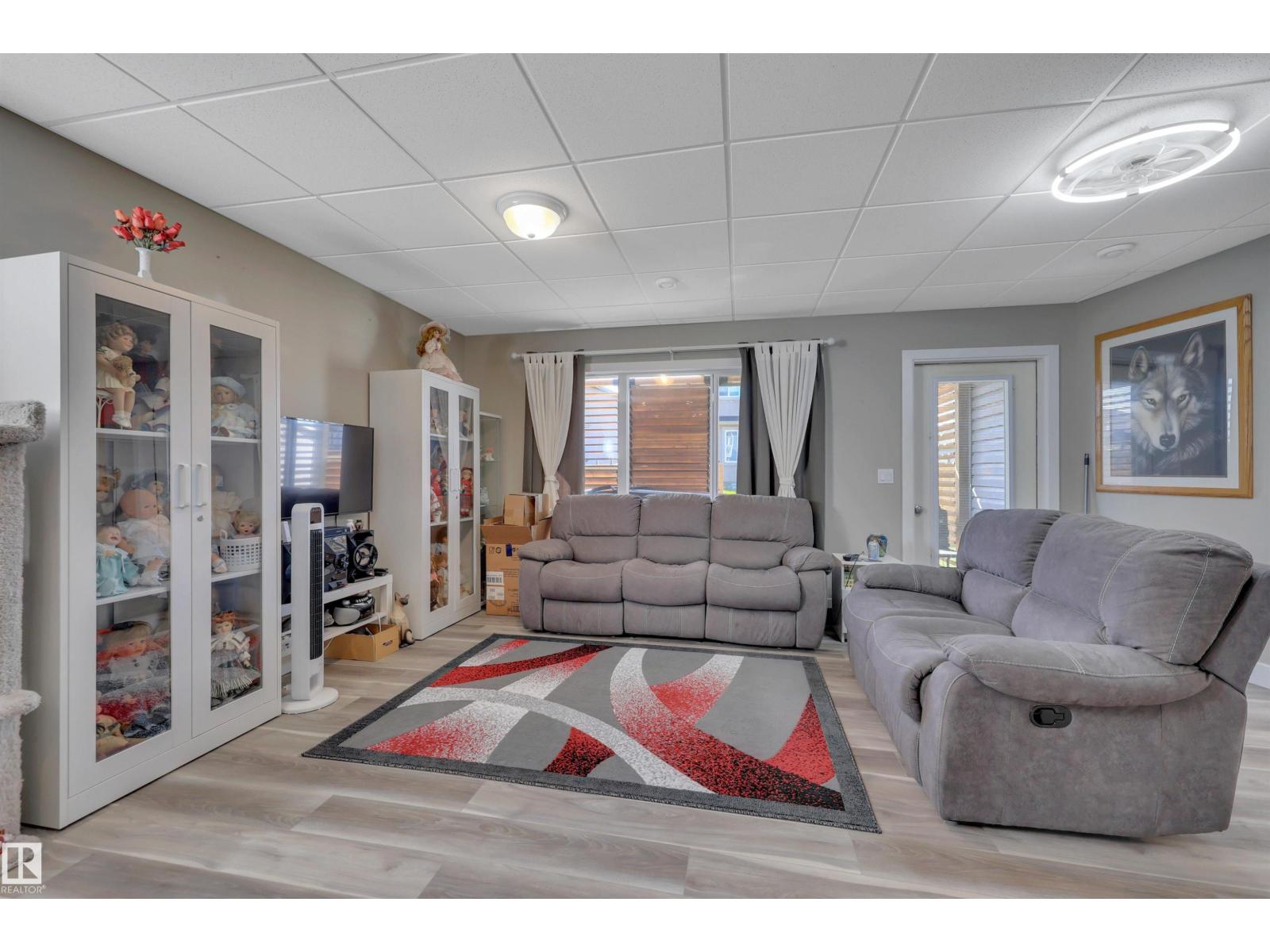 34 Southbridge Cres - Image 43