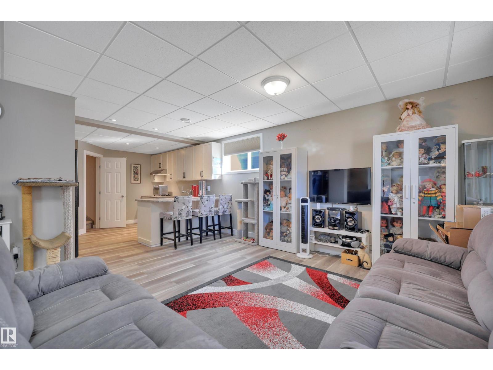 34 Southbridge Cres - 45