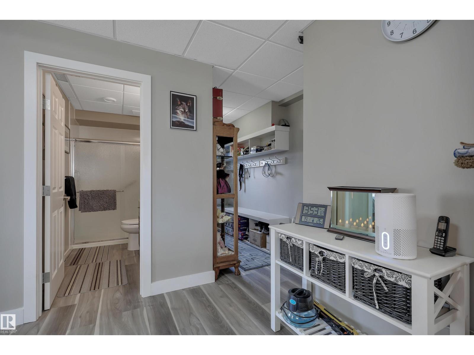 34 Southbridge Cres - Image 49
