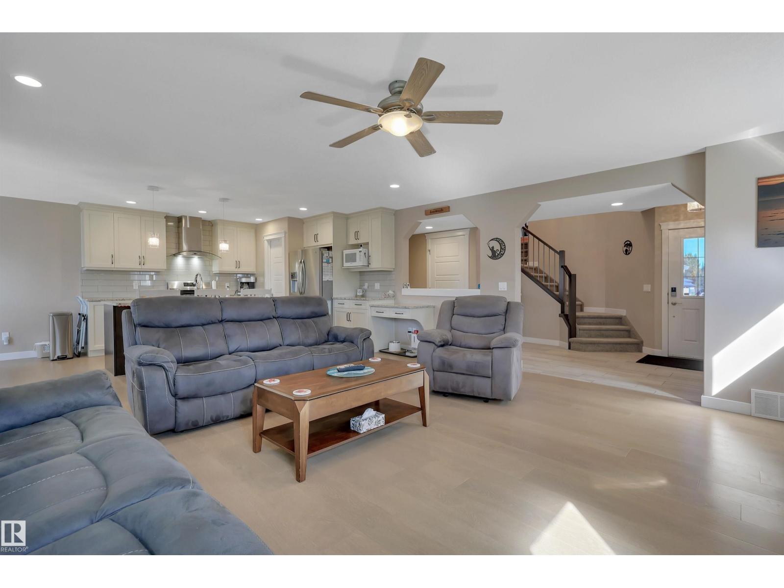 34 Southbridge Cres - 8