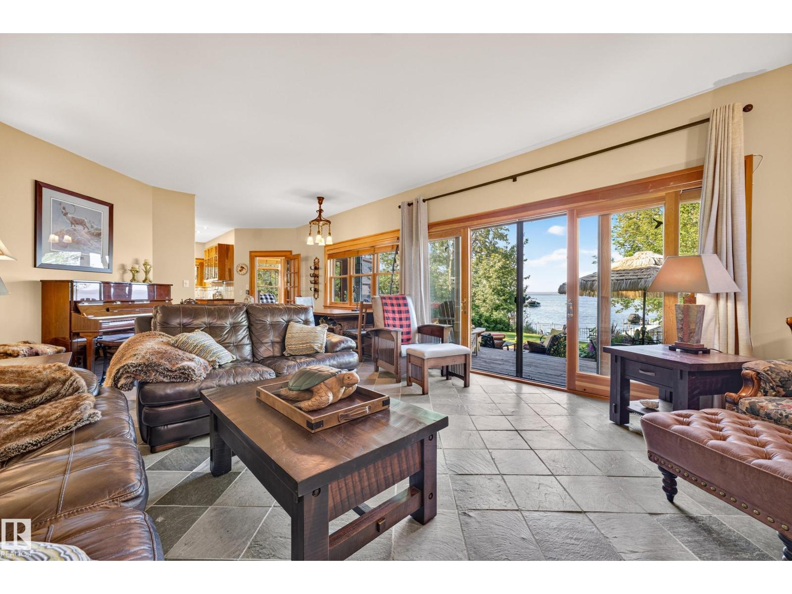 51 Itaska Beach - Image 43