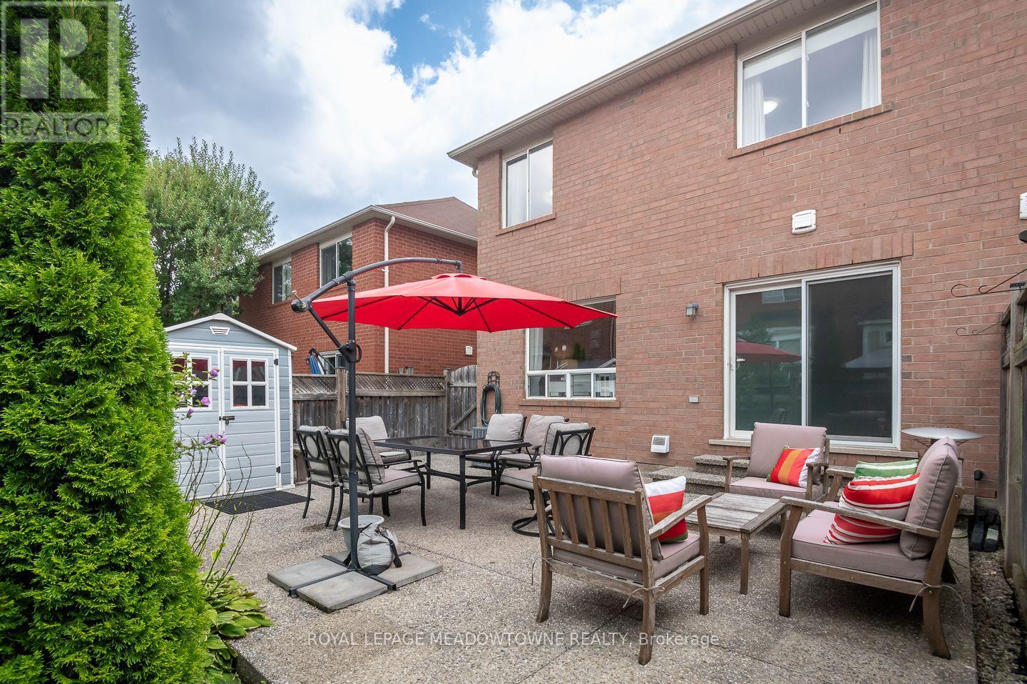 845 GIFFORD CRESCENT - 39