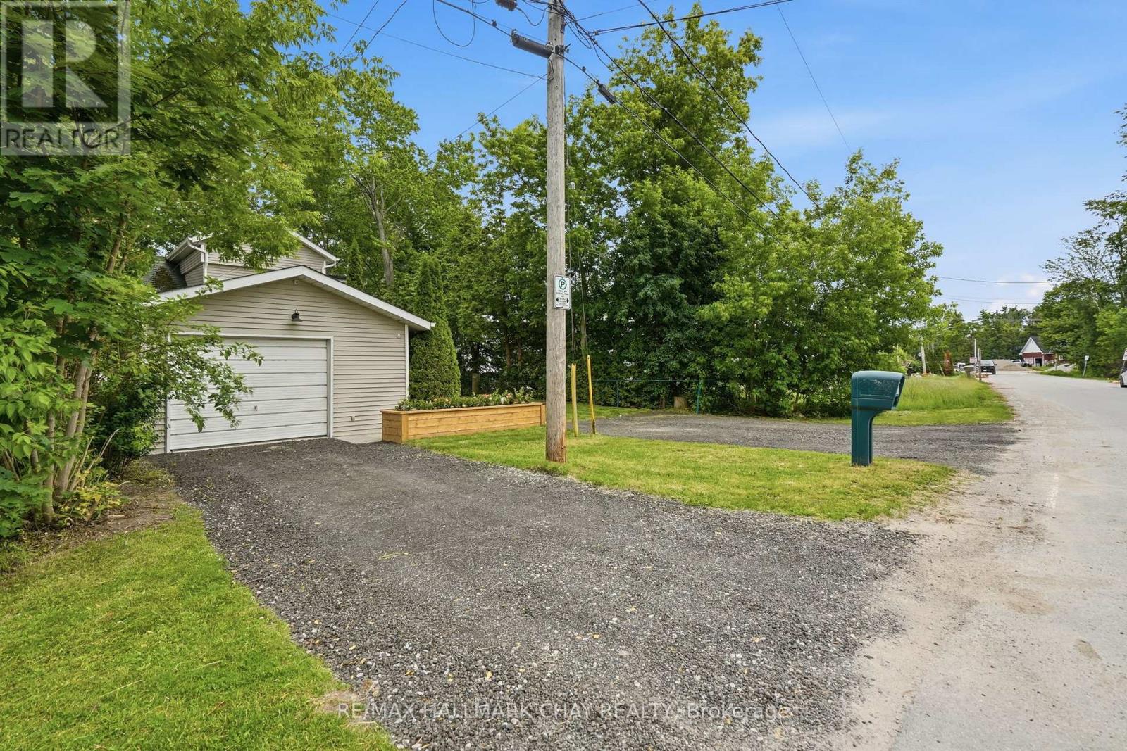 2345 CRYSTAL BEACH ROAD - Image 27