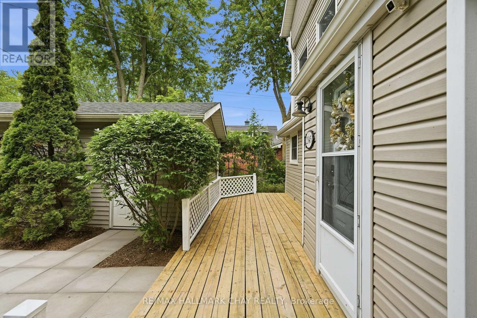 2345 CRYSTAL BEACH ROAD - Image 29