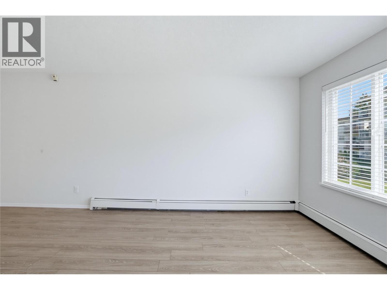 #111 250 5 Street SE - 13