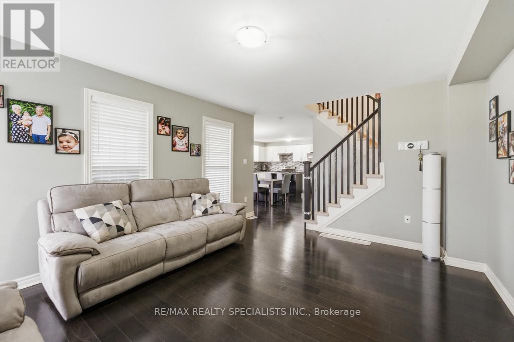#2 101 FREDERICK DRIVE - Image 5