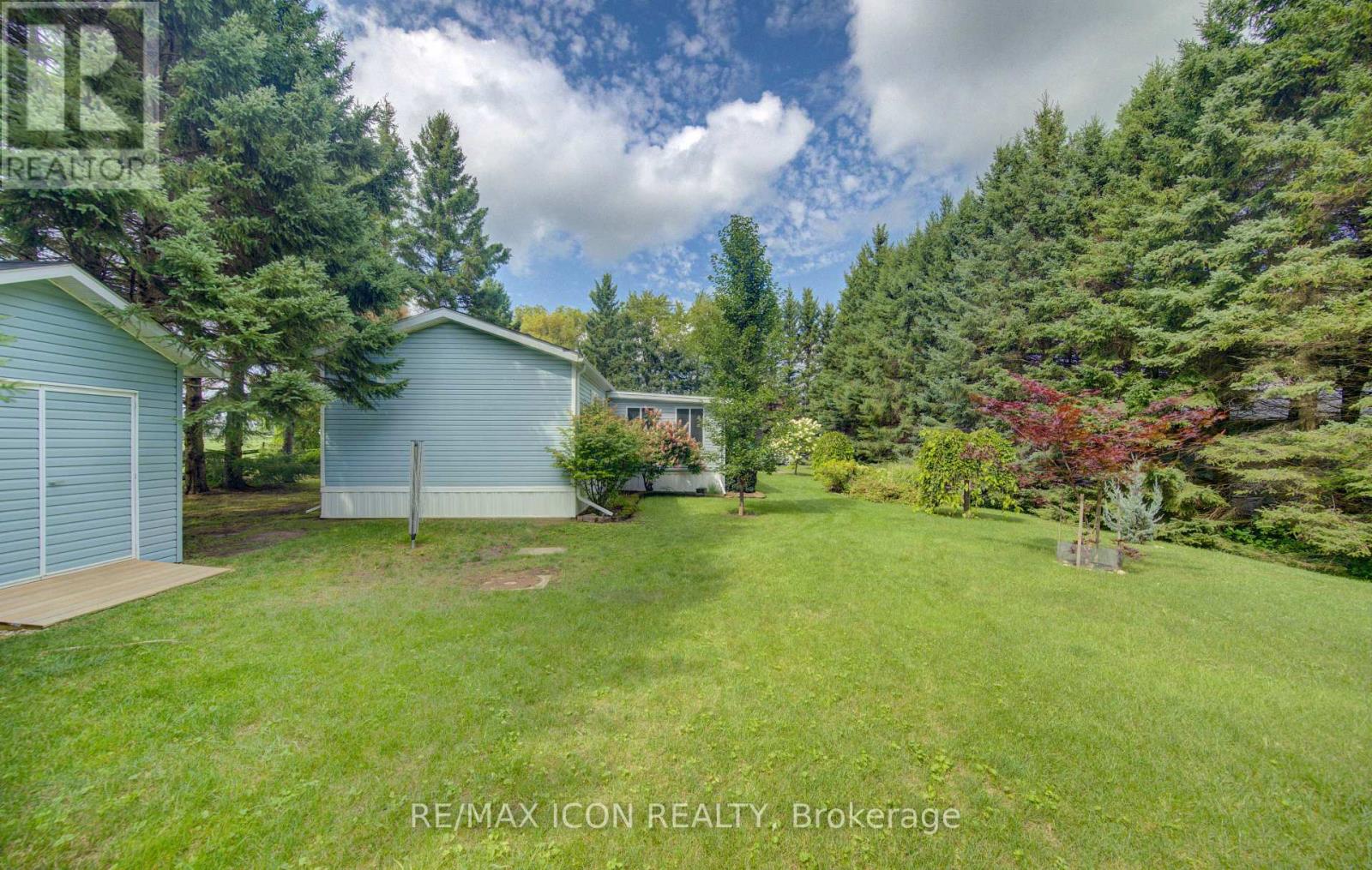 30 GRAND VISTA CRESCENT - 25