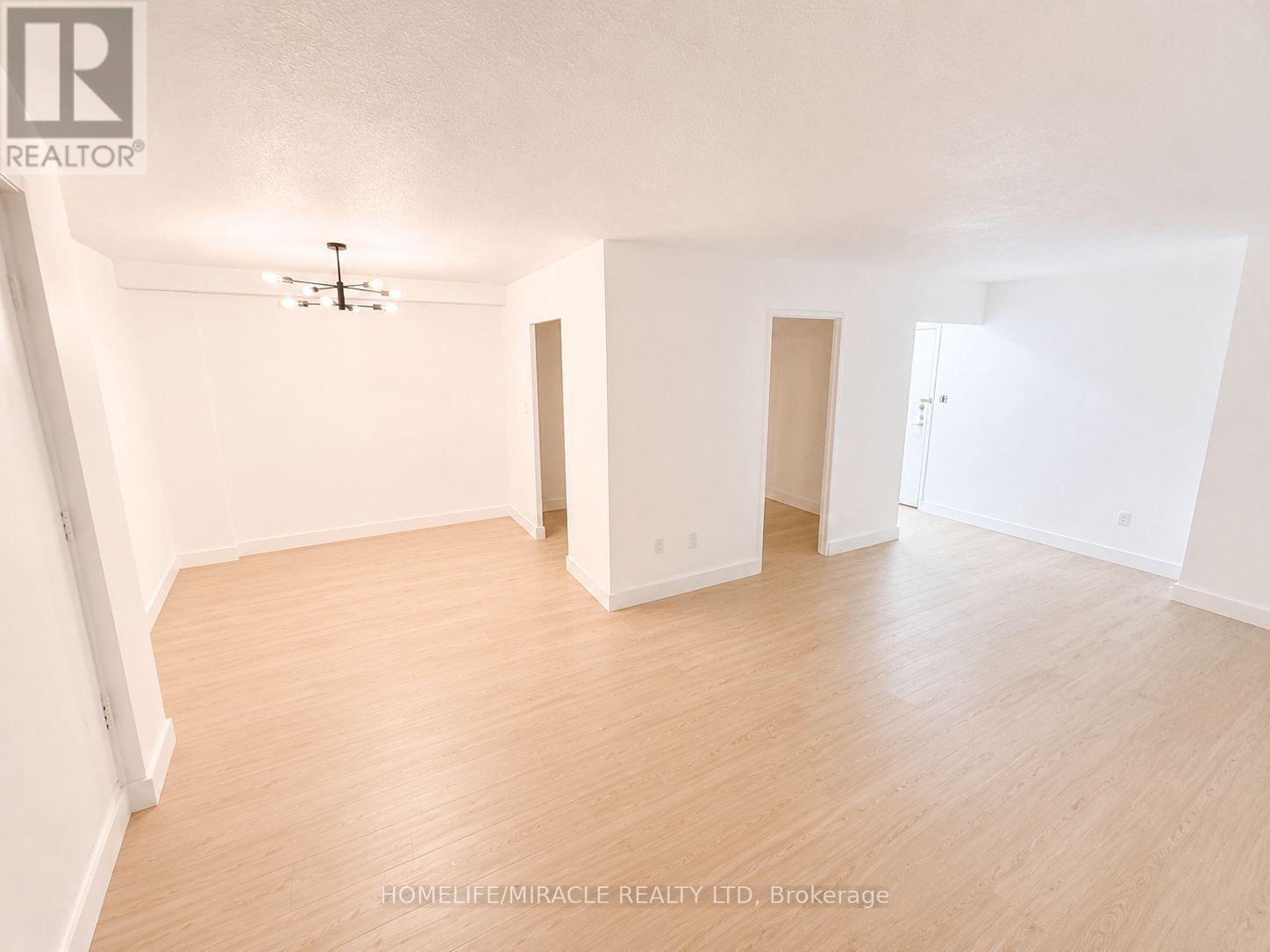 #416 5 Shady Golf Way, Toronto (Flemingdon Park), Ontario, M3C3A5, Toronto (Flemingdon Park), Ontario — photo 3 of 5