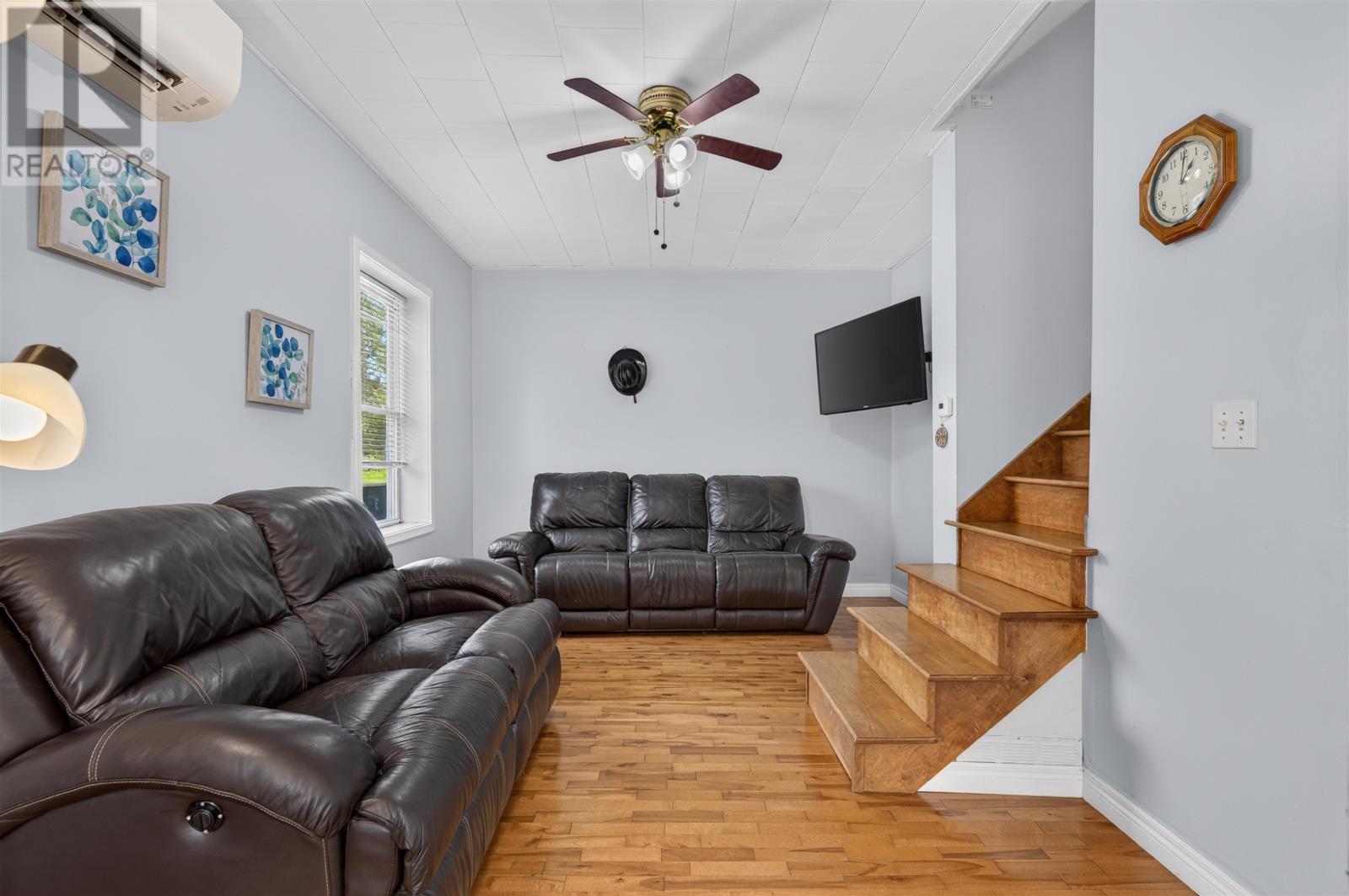7 MacArthur Drive - 23