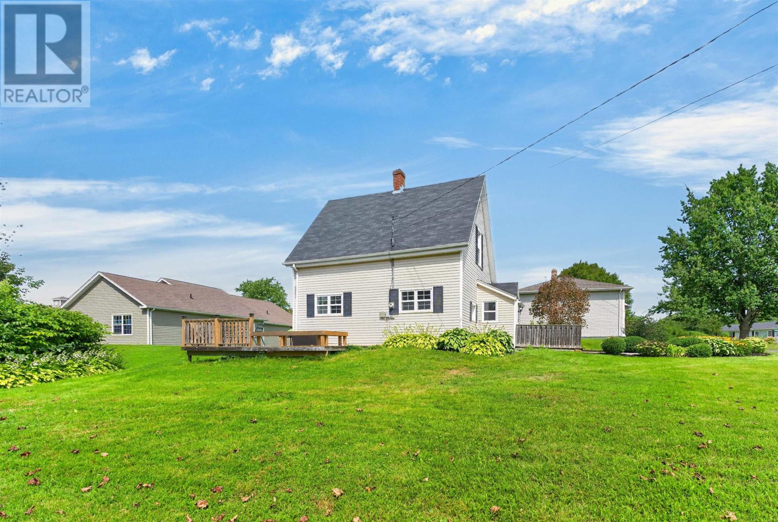 7 MacArthur Drive - Image 30