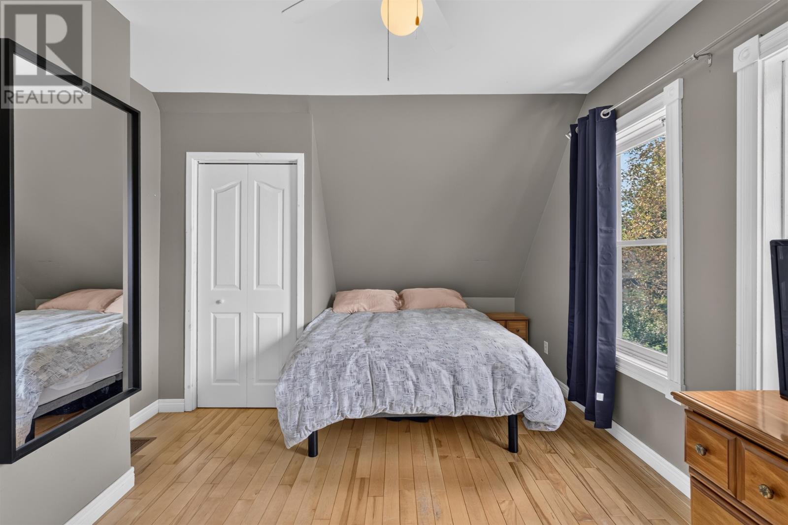 7 MacArthur Drive - 34
