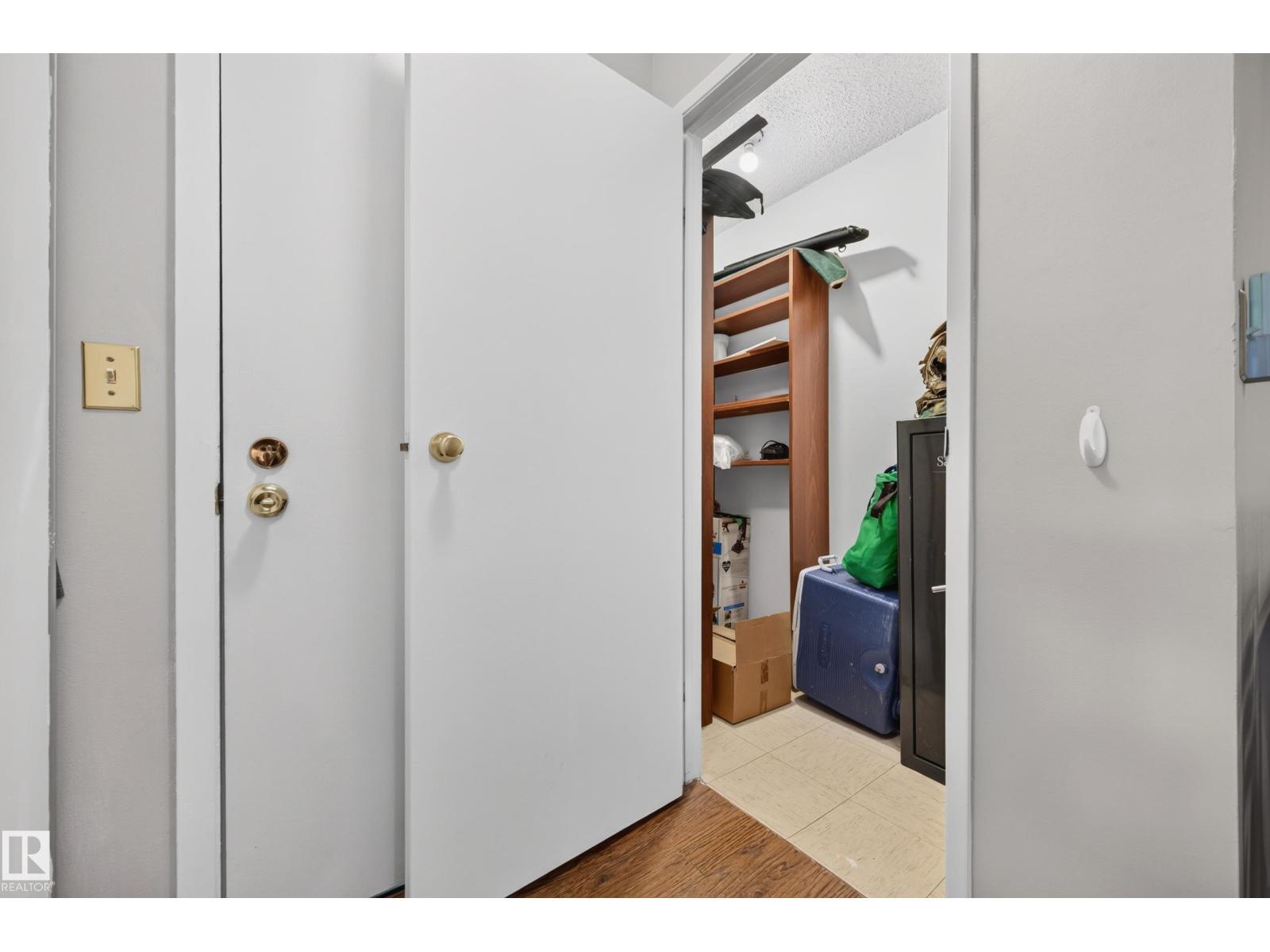 #305 355 Woodbridge WY - 16