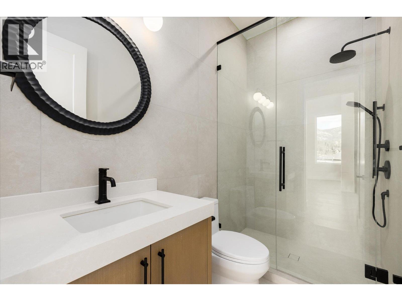 1082 Carnoustie Drive, Kelowna