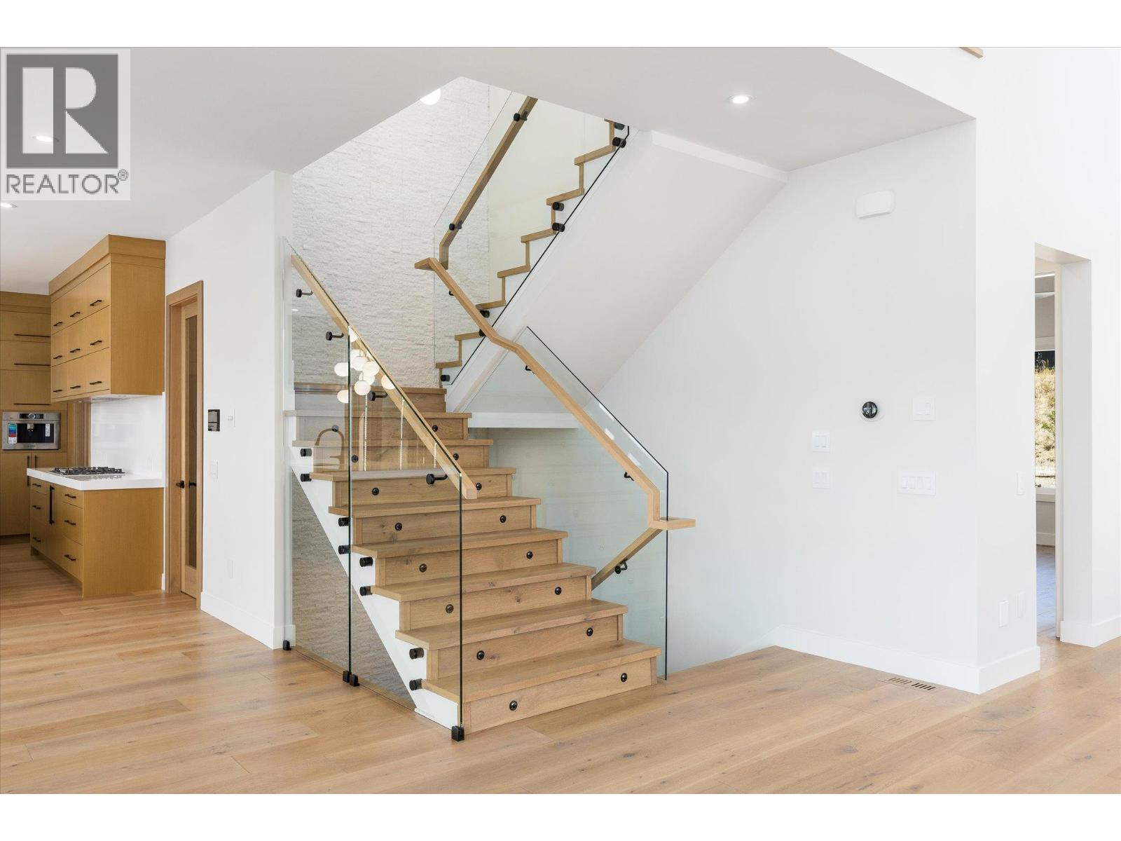 1082 Carnoustie Drive, Kelowna
