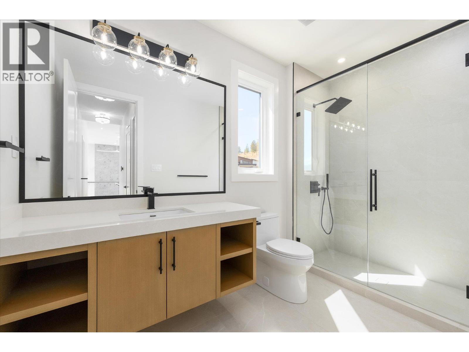 1082 Carnoustie Drive, Kelowna