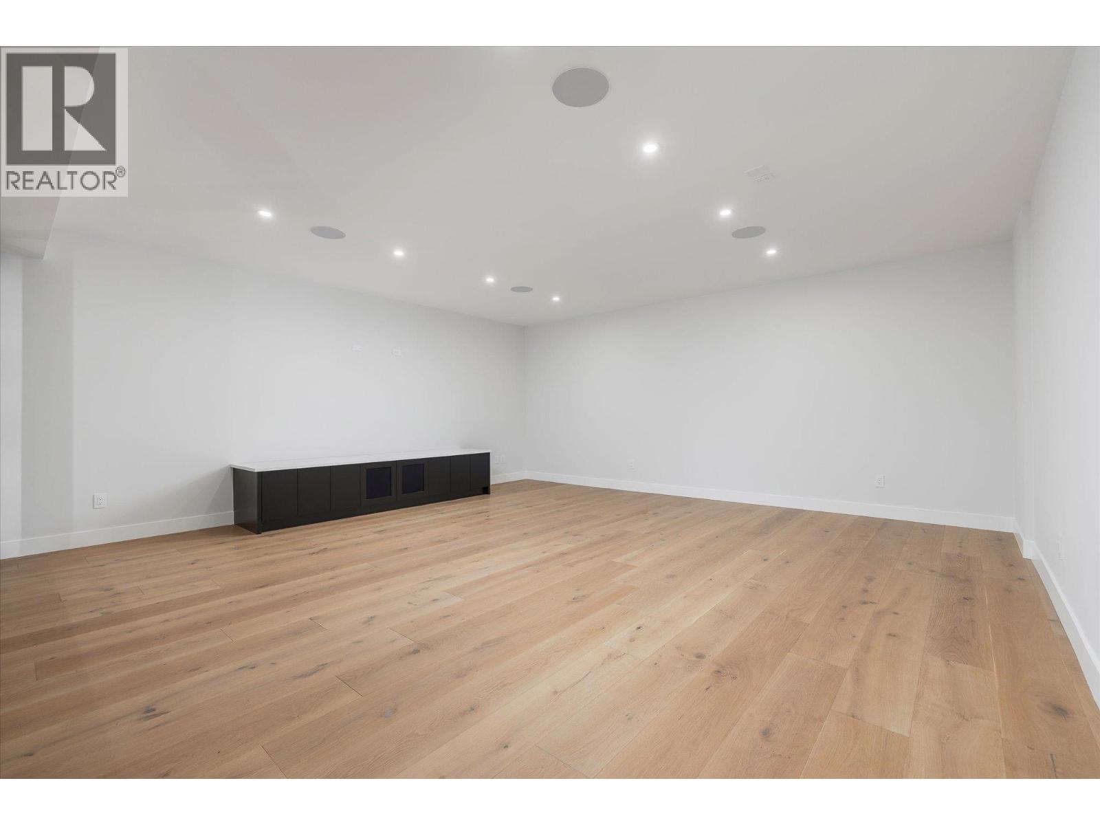 1082 Carnoustie Drive - 40