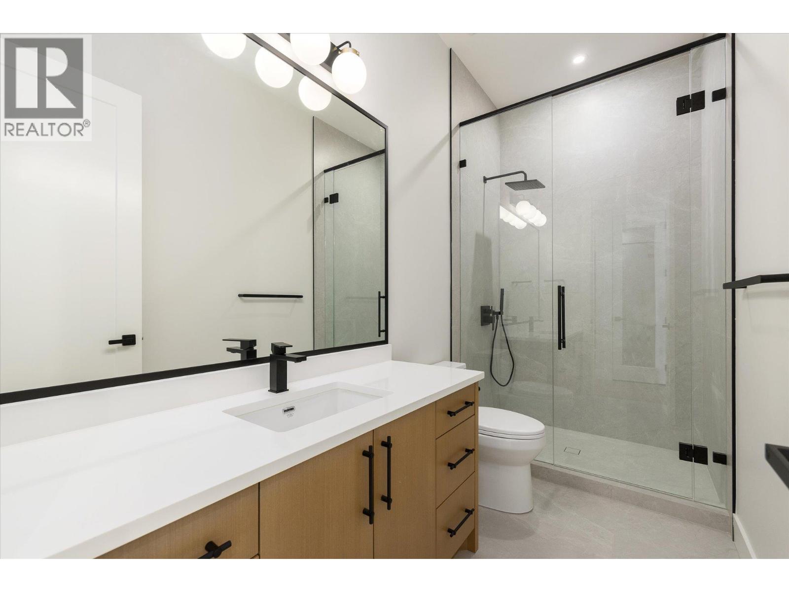 1082 Carnoustie Drive, Kelowna