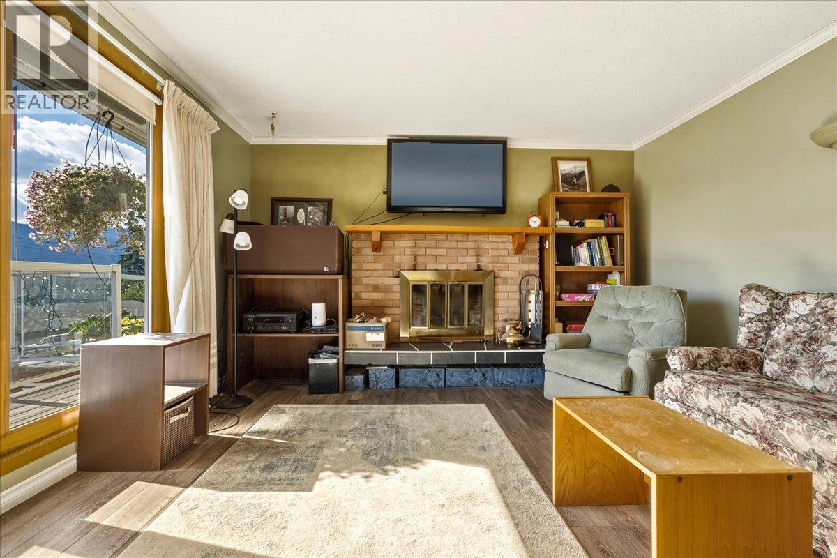 8404 Lakeview Drive - Image 8