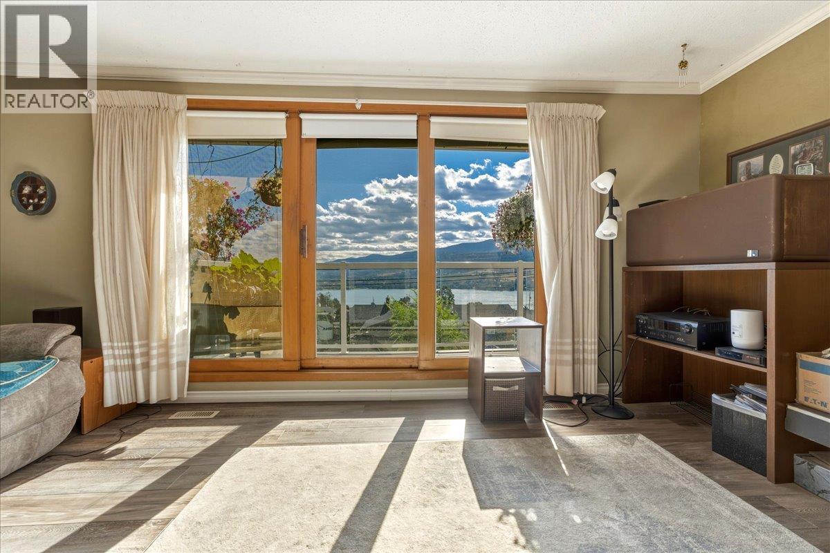8404 Lakeview Drive - Image 9
