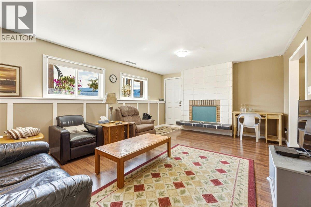 8404 Lakeview Drive - 28